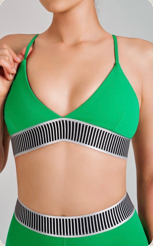 April 2 Piece Set